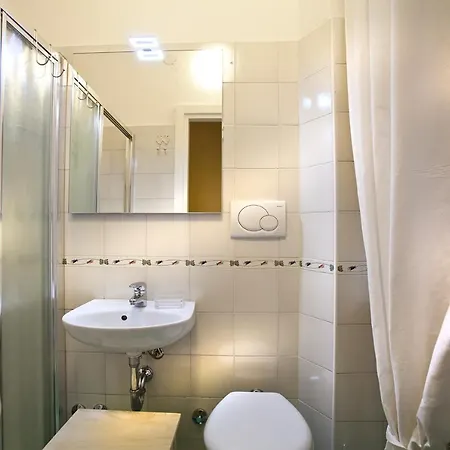 Casa Vittoria Πανσιόν