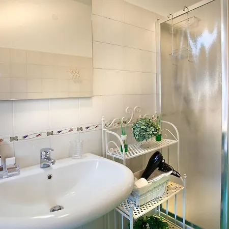 Casa Vittoria בית הארחה 4*